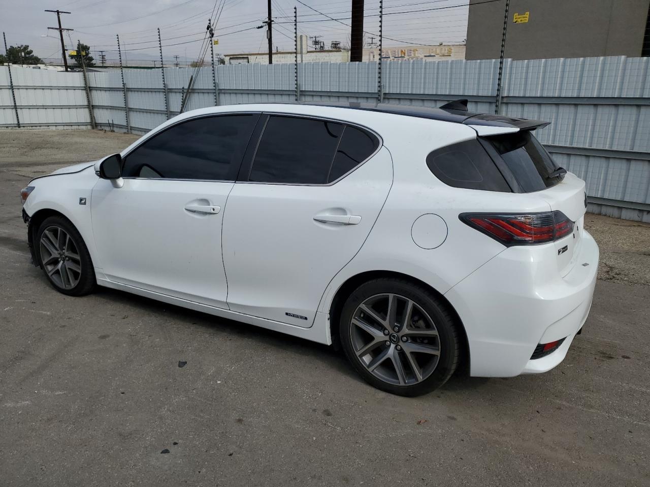 2016 LEXUS CT 200 - Image 2