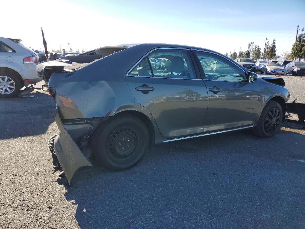 2014 TOYOTA CAMRY L - Image 3