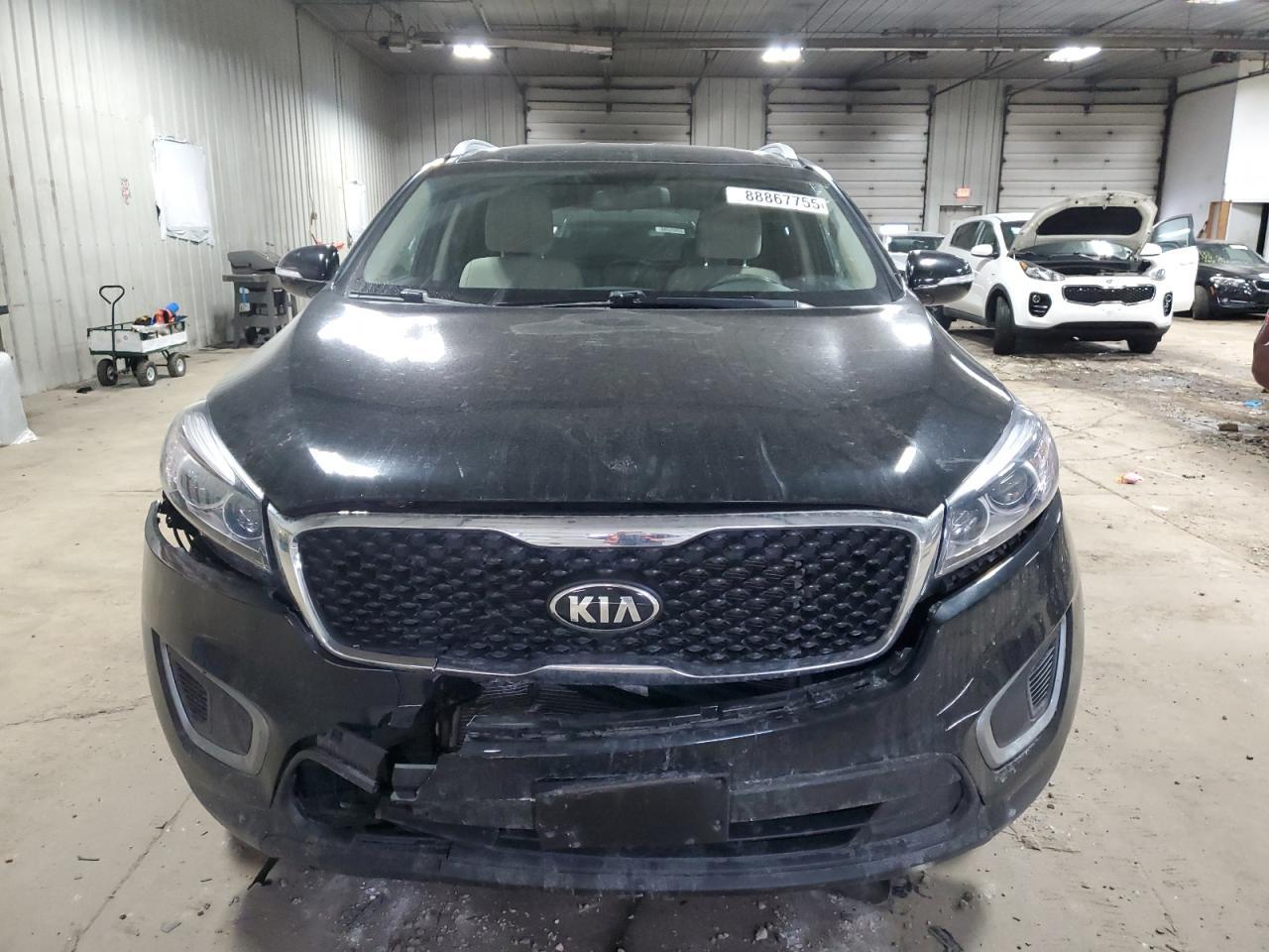 2017 KIA SORENTO LX - Фото 5