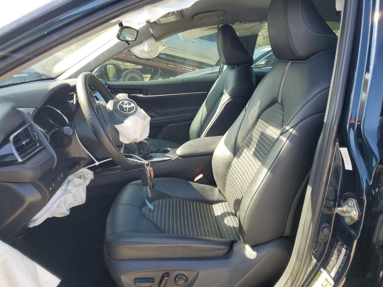 2020 TOYOTA CAMRY SE - Image 7