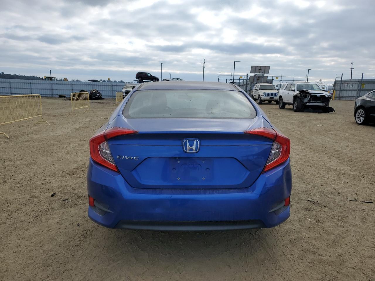 2017 HONDA CIVIC LX - Фото 6
