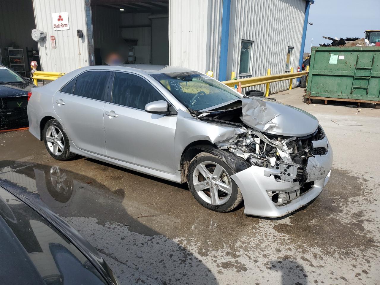 2013 TOYOTA CAMRY L - Фото 4