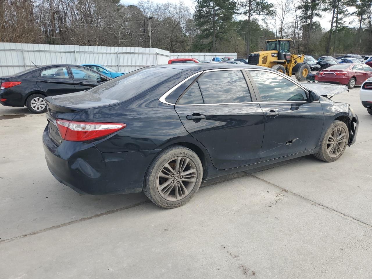2016 TOYOTA CAMRY LE - Фото 3
