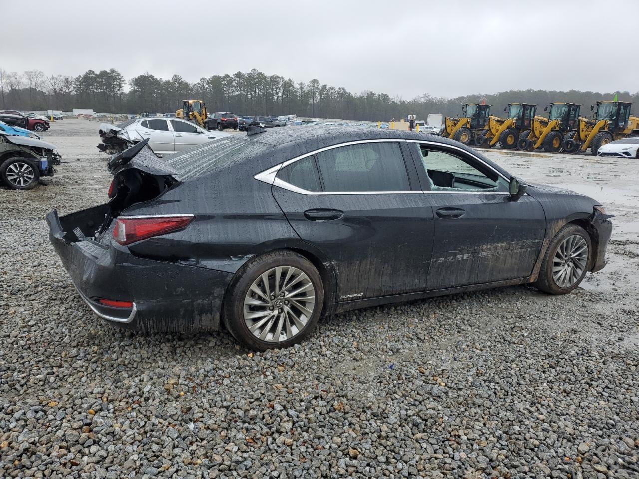 2022 LEXUS ES 300H BA - Фото 3