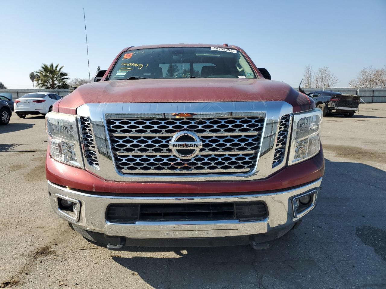 2017 NISSAN TITAN XD S - Фото 5