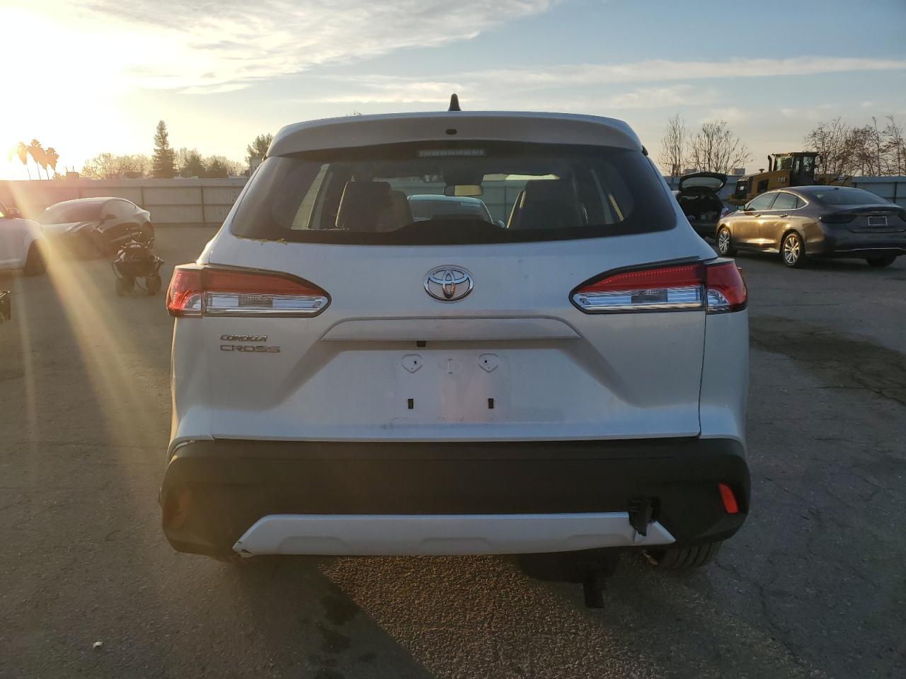 2024 TOYOTA COROLLA CR - Image 6