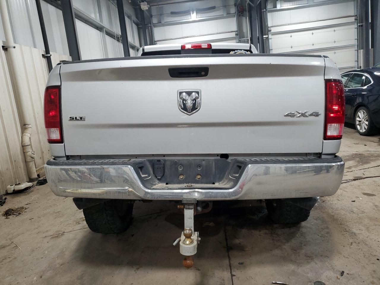 2017 RAM 1500 SLT - Фото 6