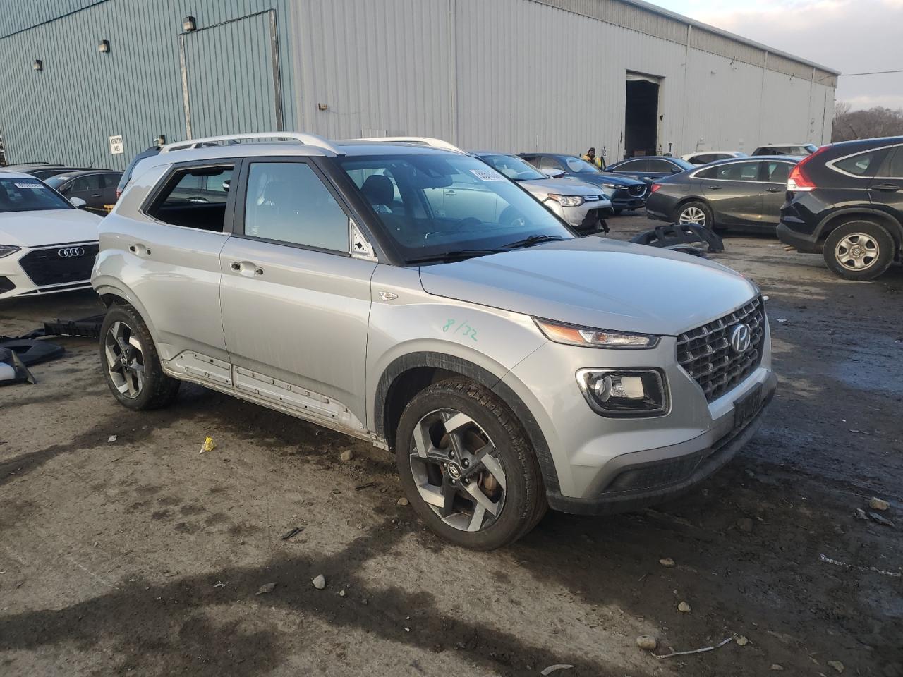 2021 HYUNDAI VENUE SEL - Фото 4