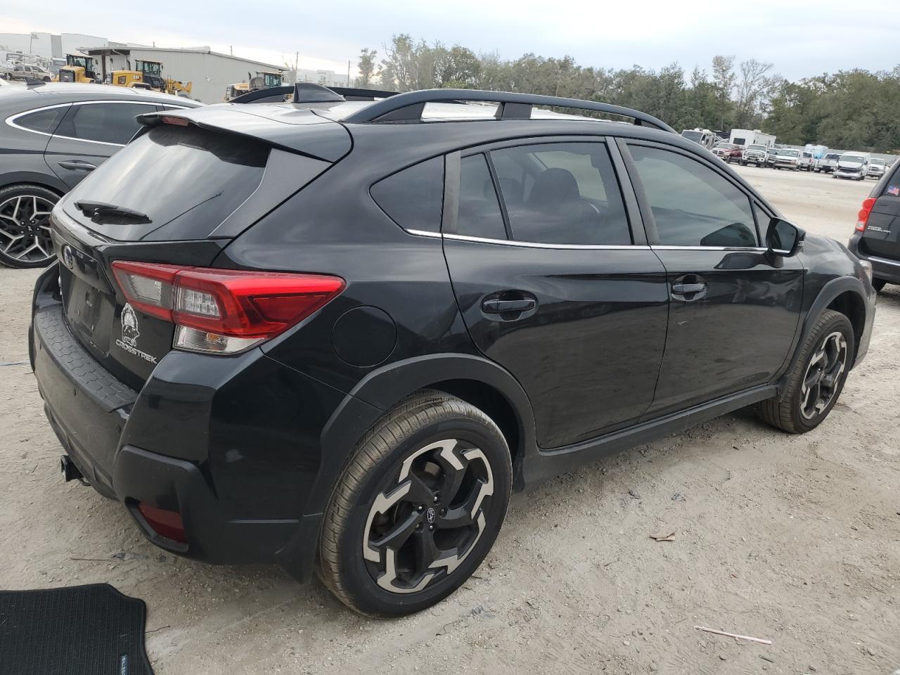 2021 SUBARU CROSSTREK - Фото 3