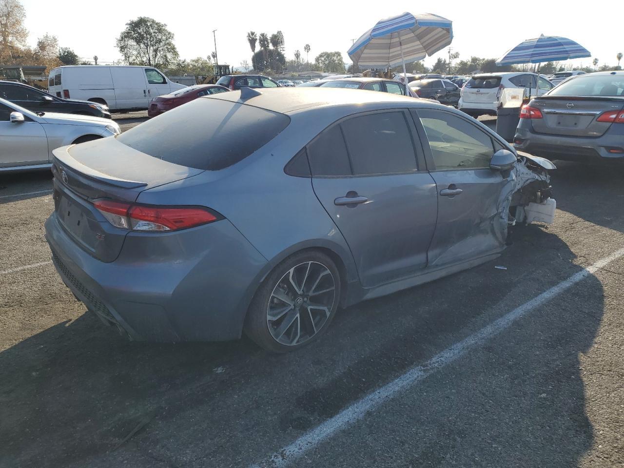2020 TOYOTA COROLLA SE - Фото 3