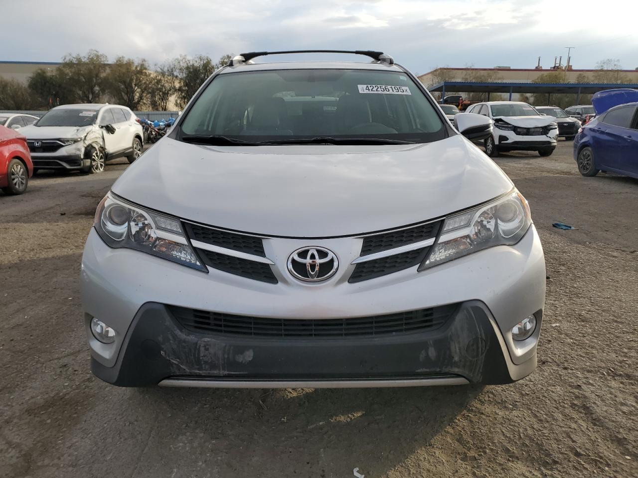2015 TOYOTA RAV4 XLE - Фото 5
