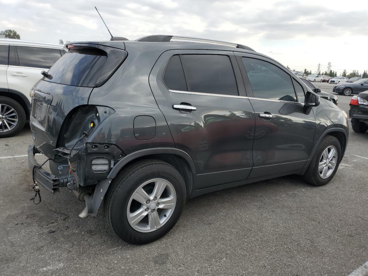 2019 CHEVROLET TRAX 1LT - Фото 3