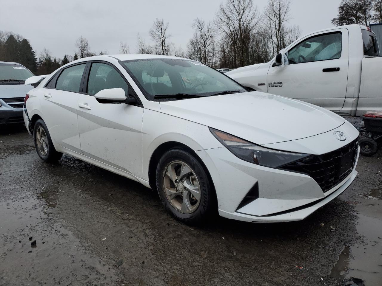 2022 HYUNDAI ELANTRA SE - Фото 4