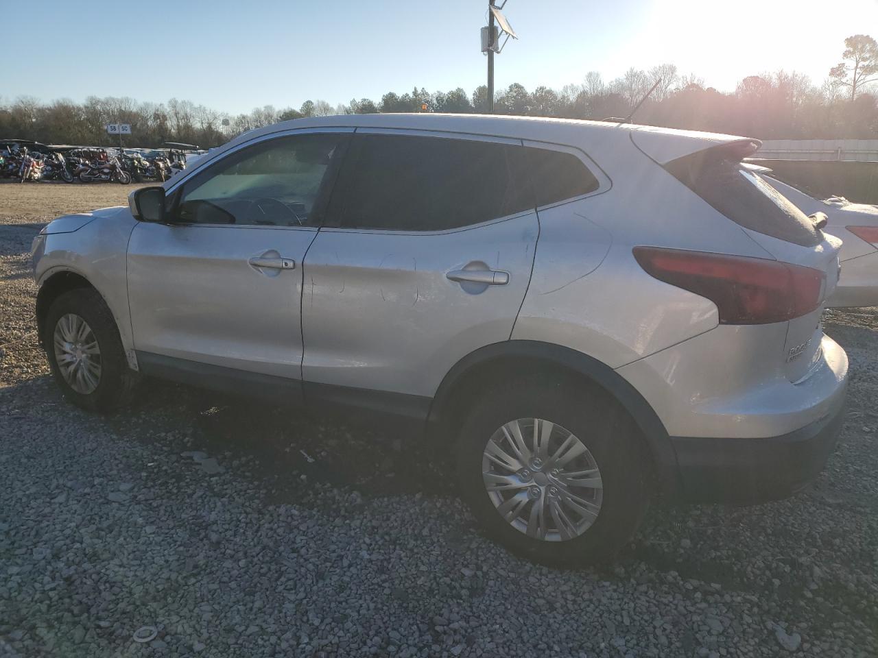 2018 NISSAN ROGUE SPOR - Фото 2