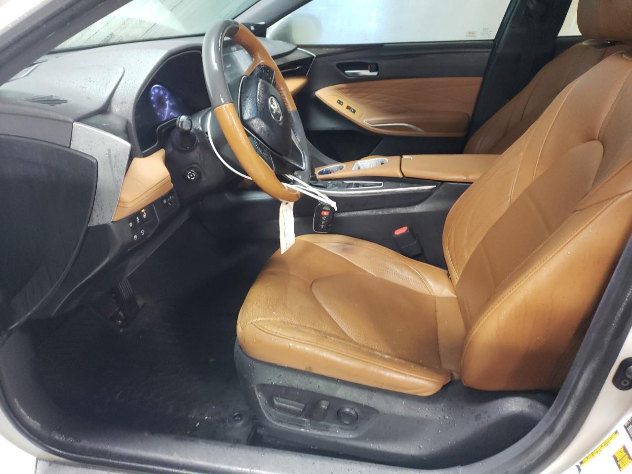 2019 TOYOTA AVALON XLE - Image 7