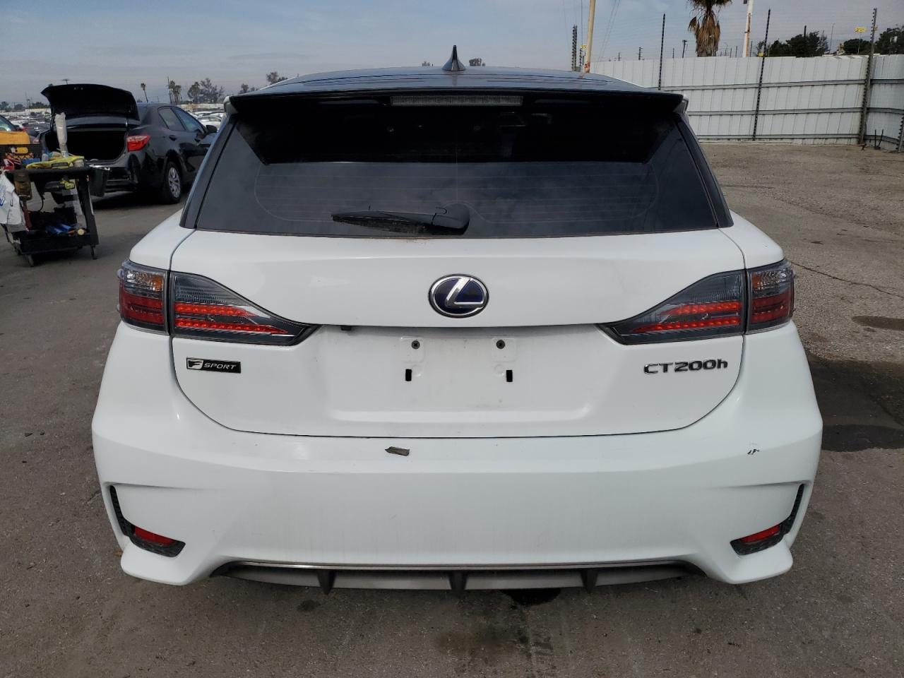 2016 LEXUS CT 200 - Image 6