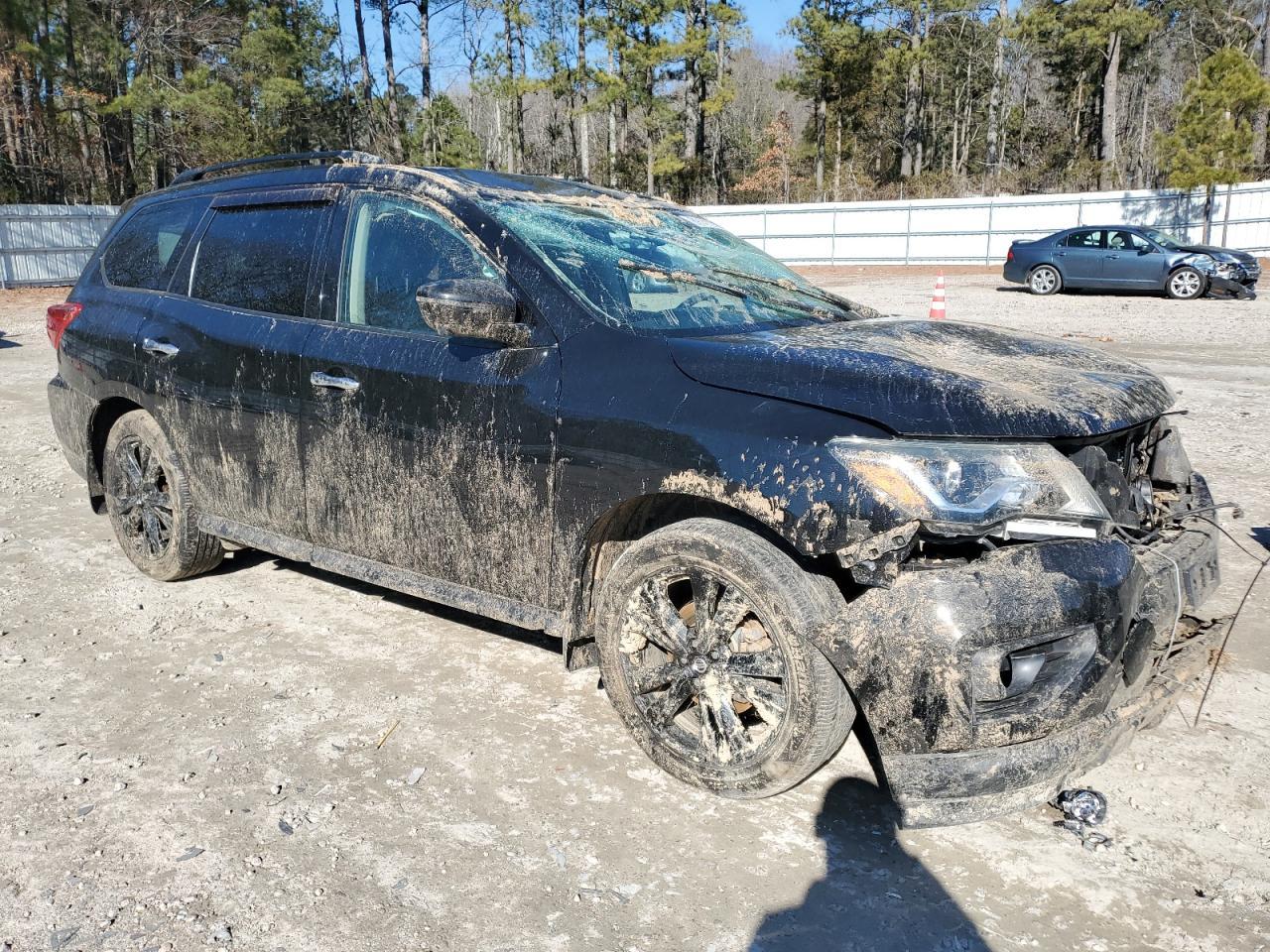 2018 NISSAN PATHFINDER - Фото 4