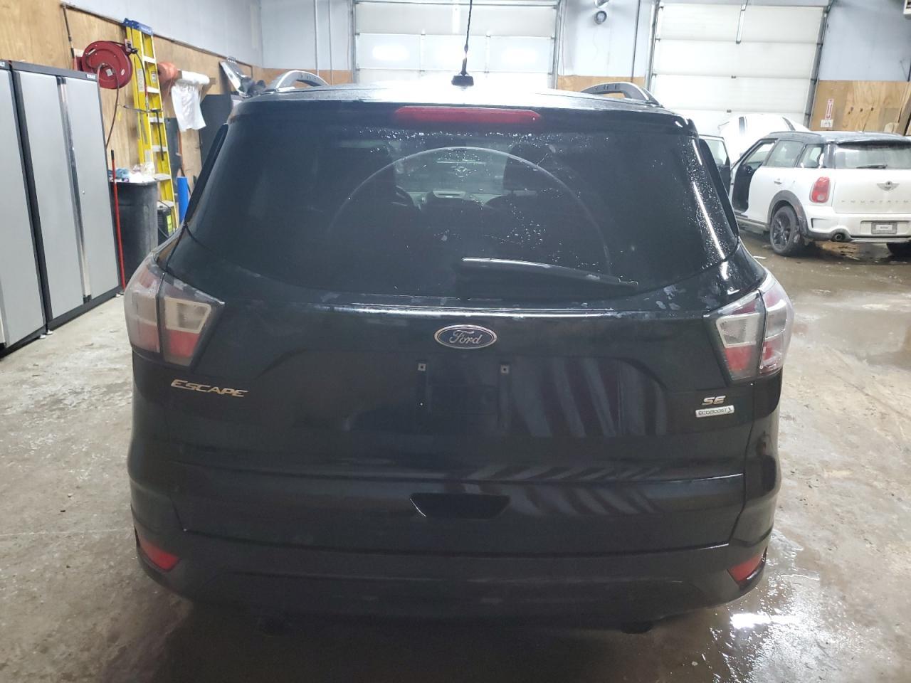 2017 FORD ESCAPE SE - Фото 6