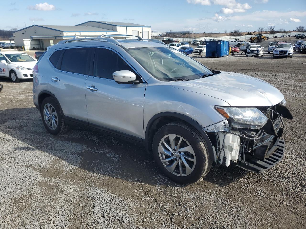 2015 NISSAN ROGUE S - Image 4