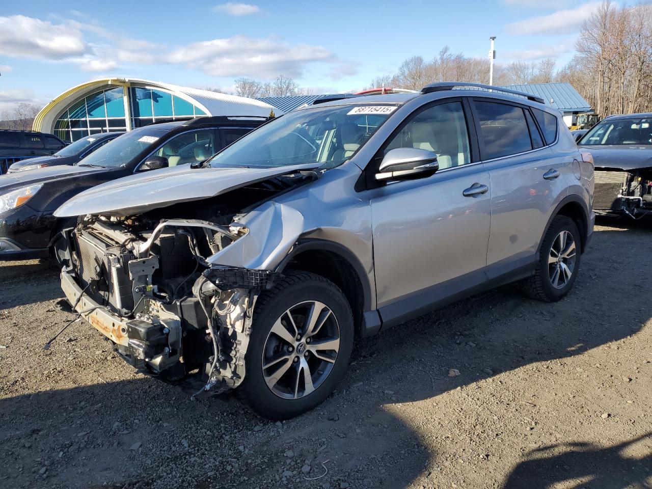 2017 TOYOTA RAV4 XLE