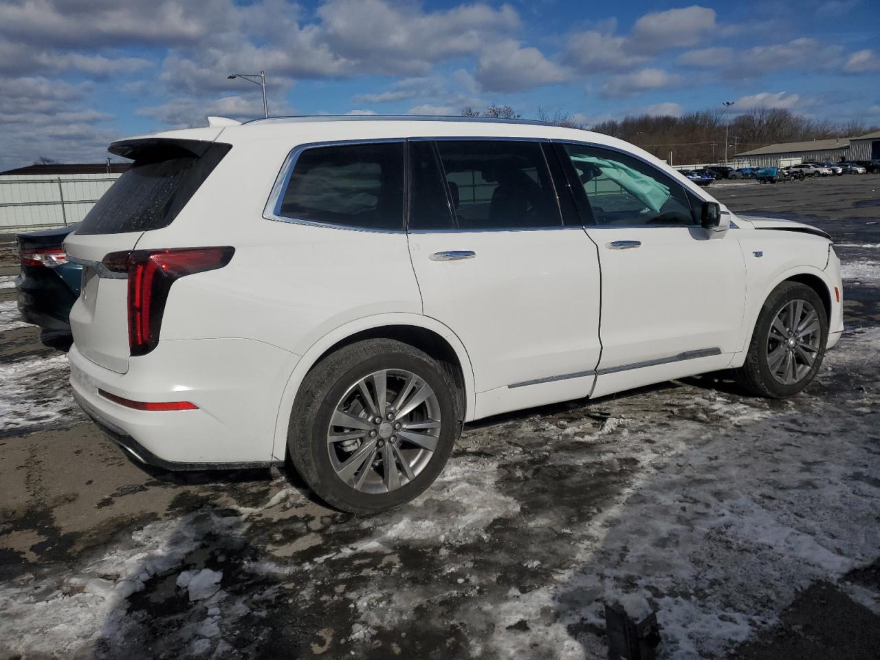 2022 CADILLAC XT6 PREMIU - Image 3