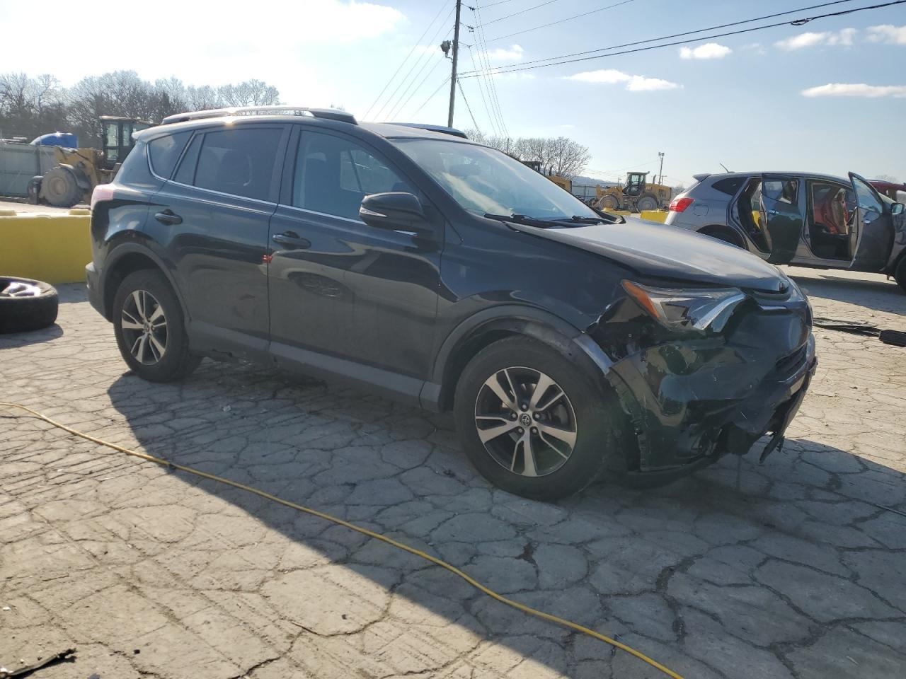 2016 TOYOTA RAV4 XLE - Image 4