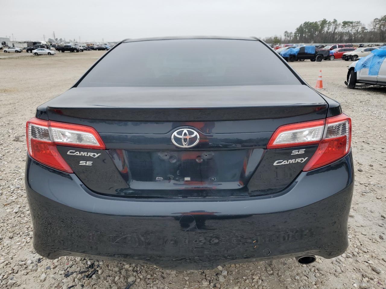 2014 TOYOTA CAMRY L - Фото 6