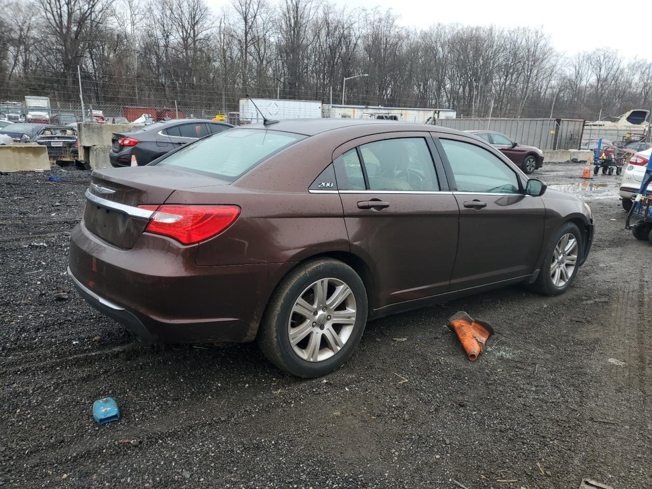 2012 CHRYSLER 200 TOURIN - Image 3