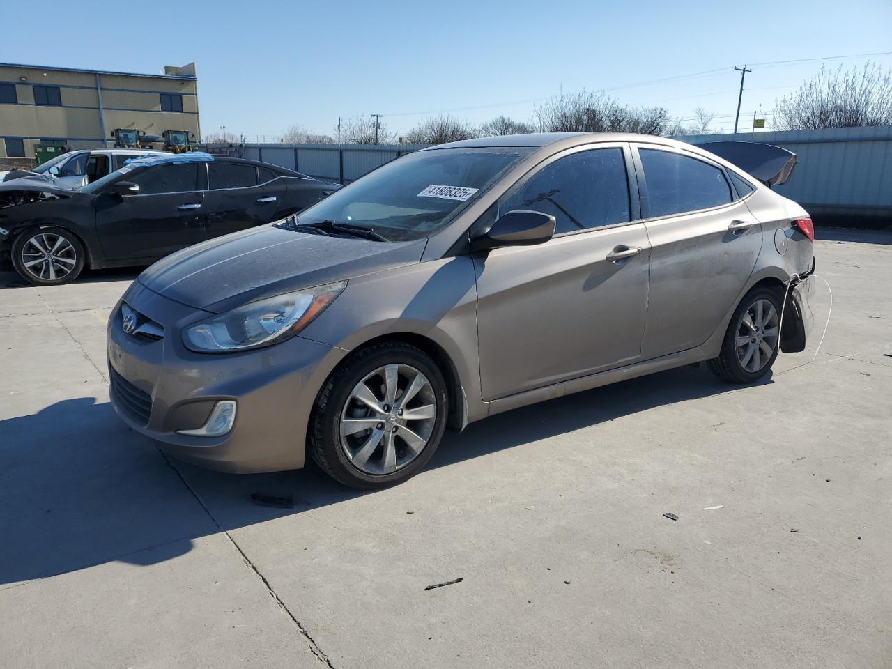 2012 HYUNDAI ACCENT GLS