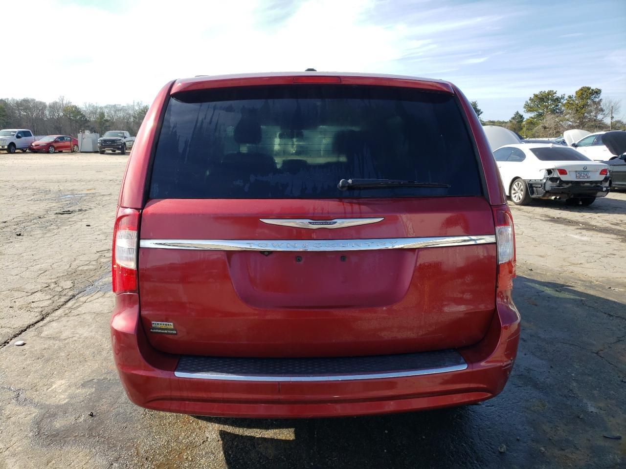 2014 CHRYSLER TOWN & COU - Image 6