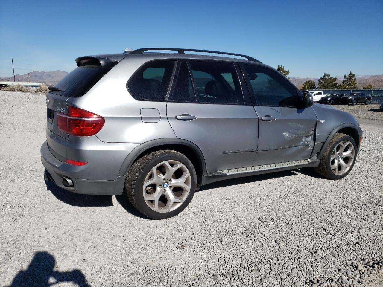2013 BMW X5 XDRIVE3 - Image 3