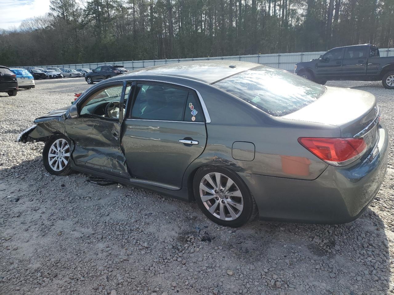 2011 TOYOTA AVALON BAS - Image 2
