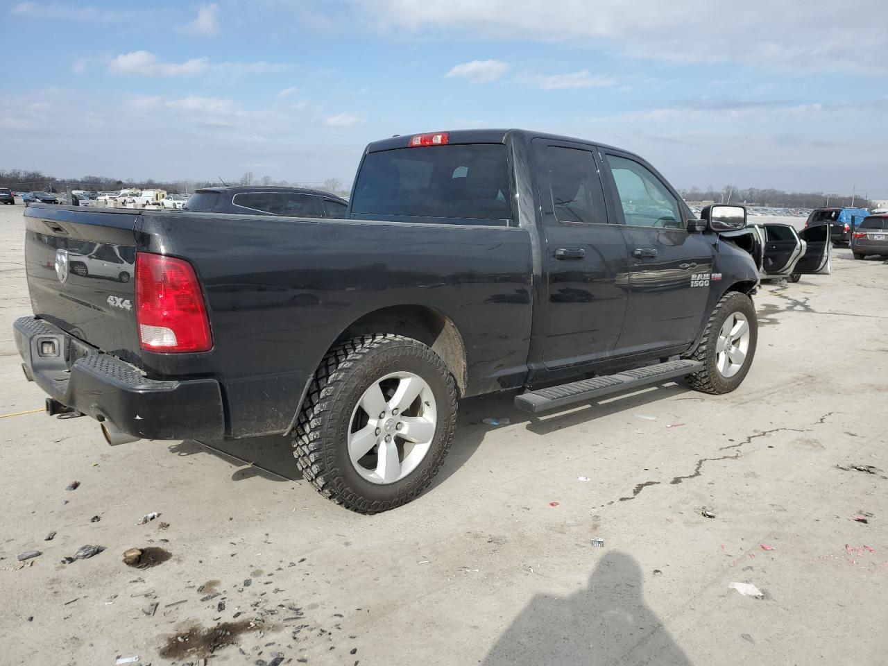 2015 RAM 1500 ST - Image 3