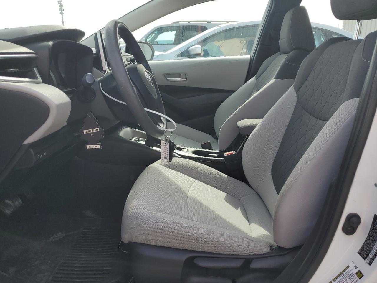 2020 TOYOTA COROLLA LE - Фото 7