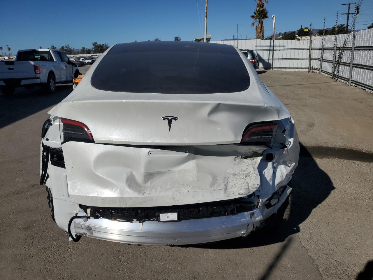 2025 TESLA MODEL Y - Фото 6