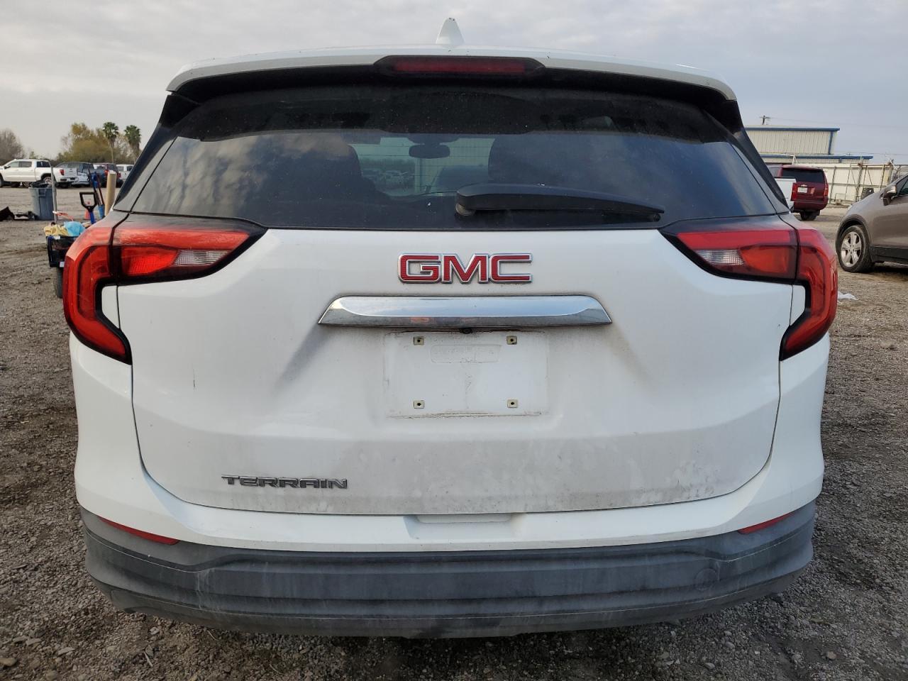 2018 GMC TERRAIN SL - Image 6