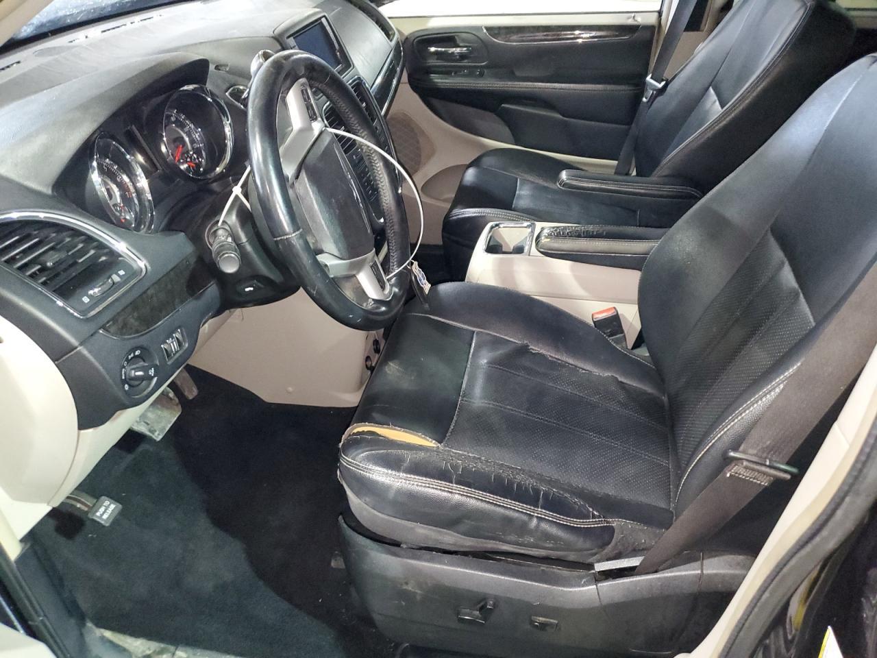 2014 CHRYSLER TOWN & COU - Фото 7