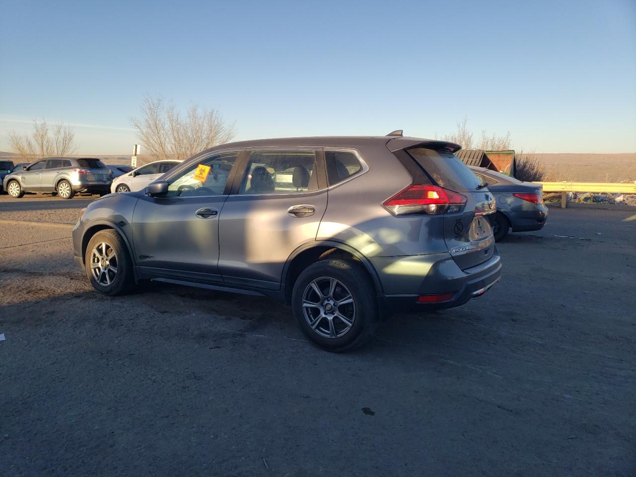 2018 NISSAN ROGUE S - Image 2