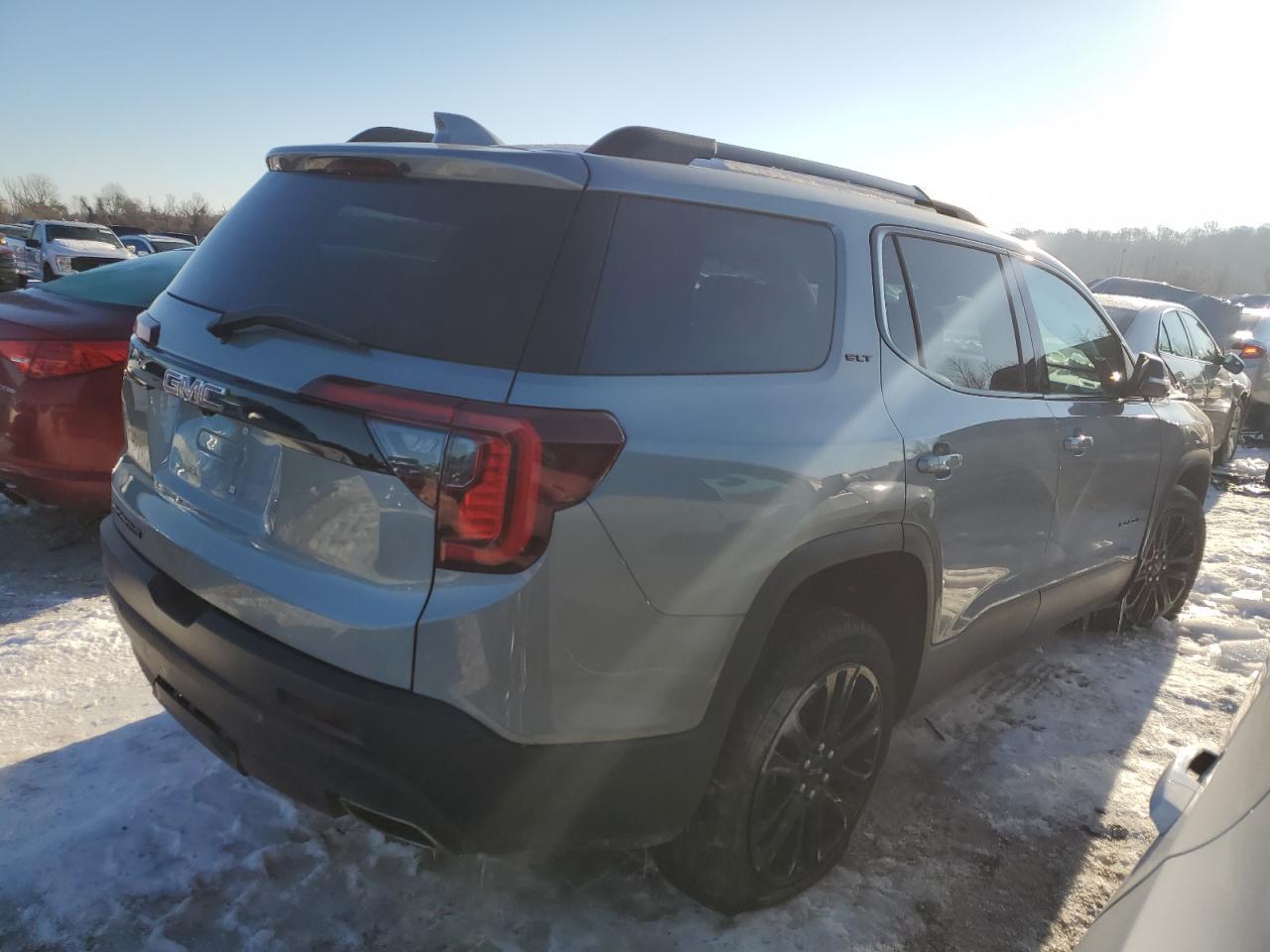 2023 GMC ACADIA SLT - Фото 3