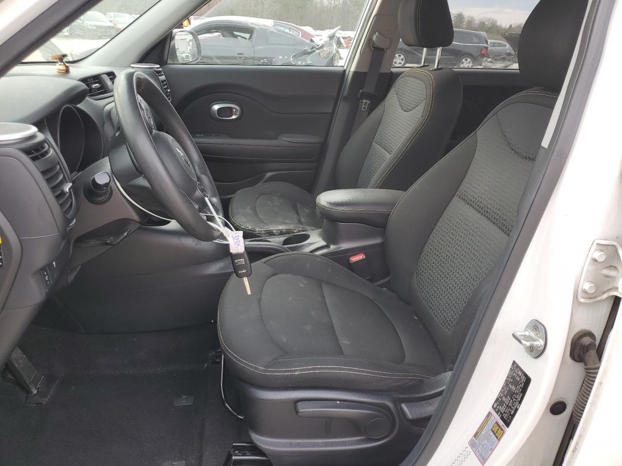 2016 KIA SOUL + - Фото 7