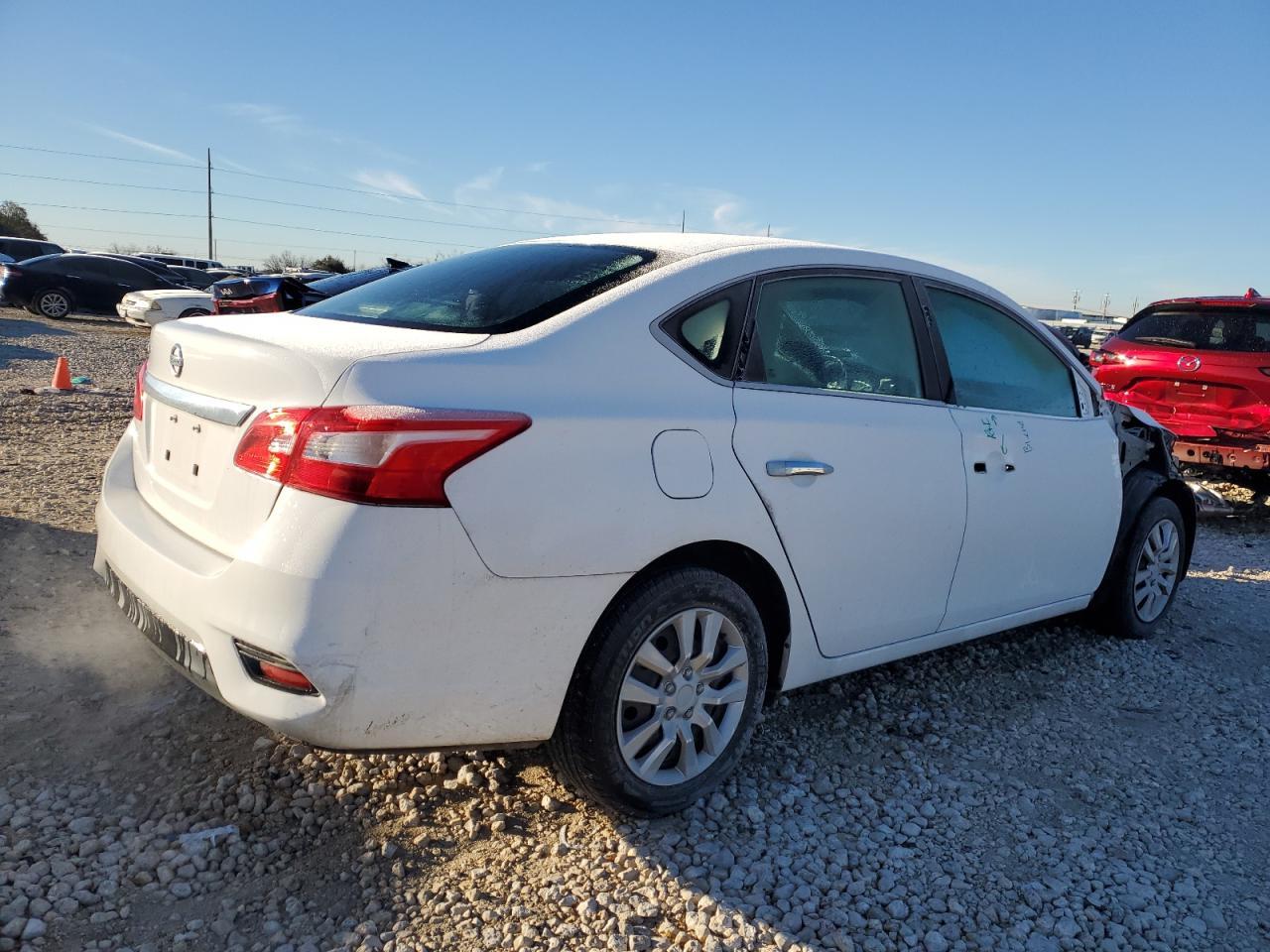 2018 NISSAN SENTRA S - Фото 3