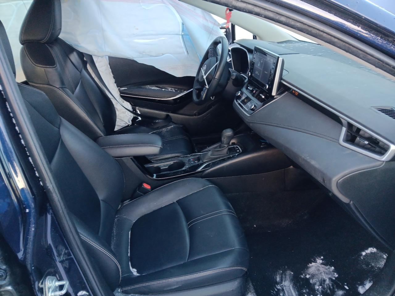 2022 TOYOTA COROLLA LE - Фото 7