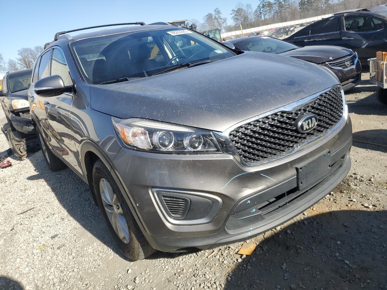 2016 KIA SORENTO LX - Image 4