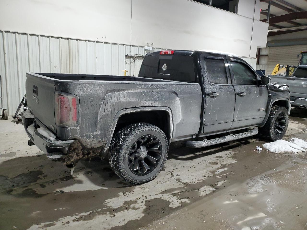 2017 GMC SIERRA K15 - Фото 3