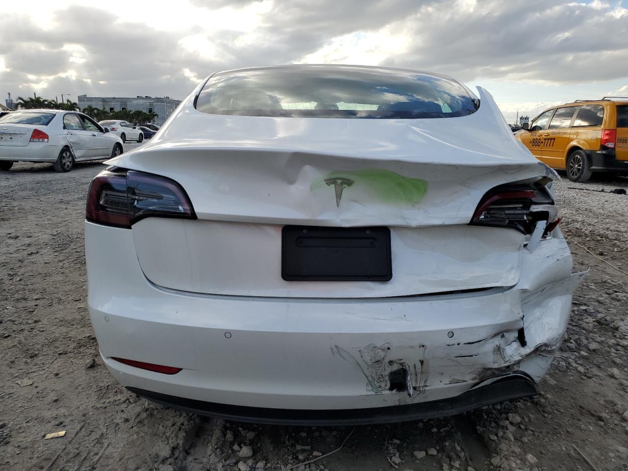 2019 TESLA MODEL 3 - Image 6