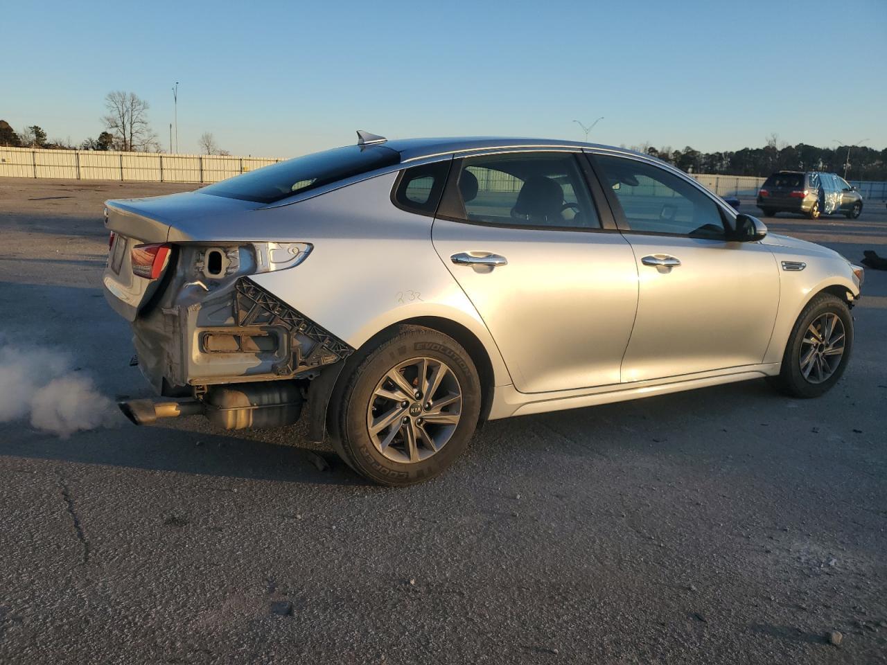 2019 KIA OPTIMA LX - Фото 3
