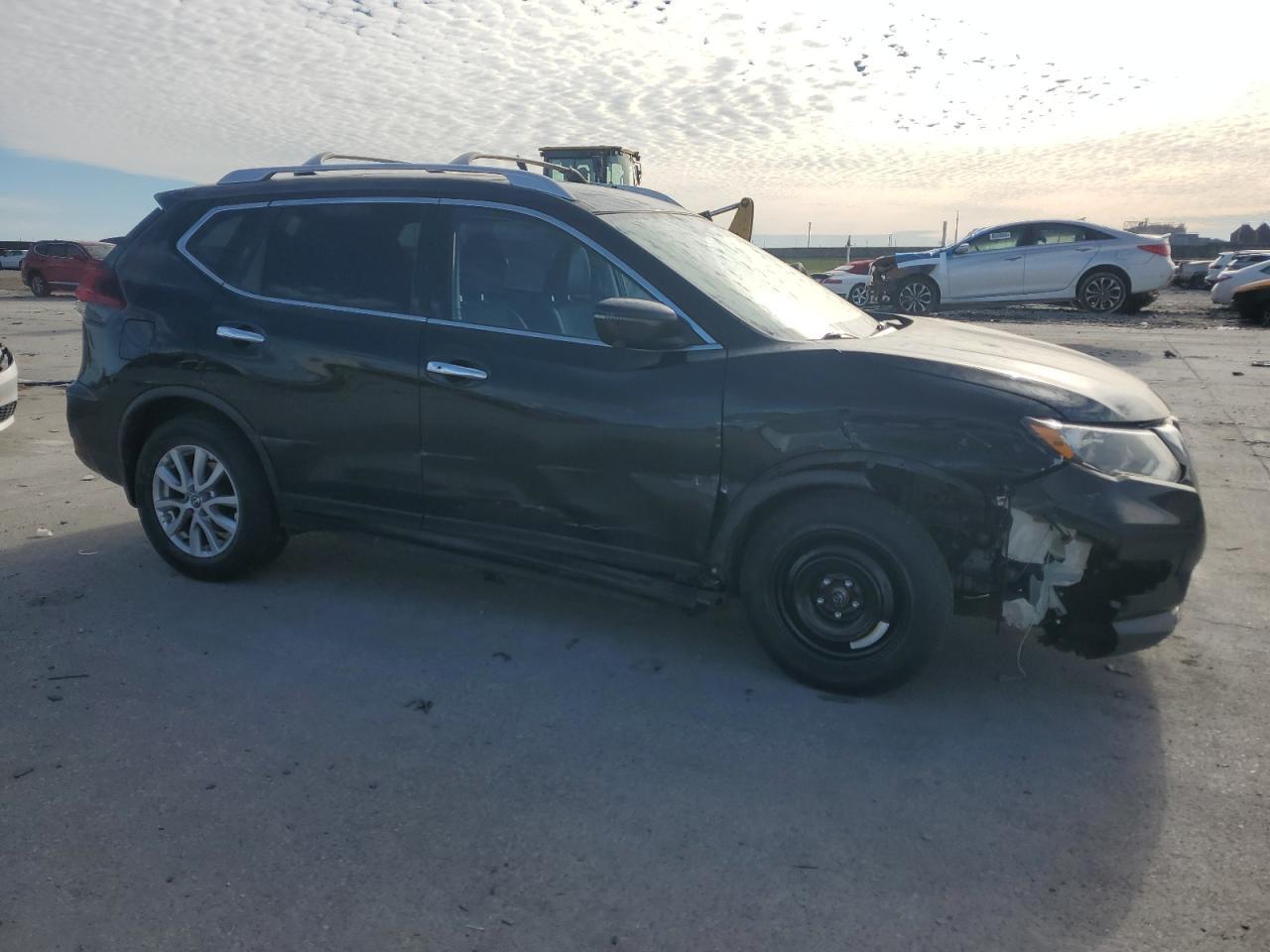 2018 NISSAN ROGUE S - Image 4