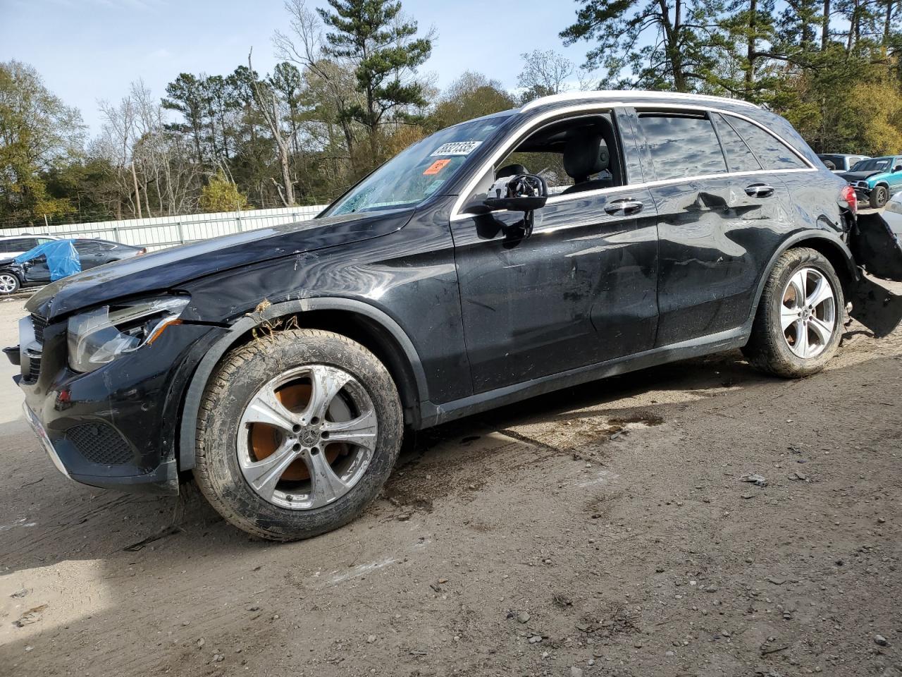 2018 MERCEDES-BENZ GLC 300 car image