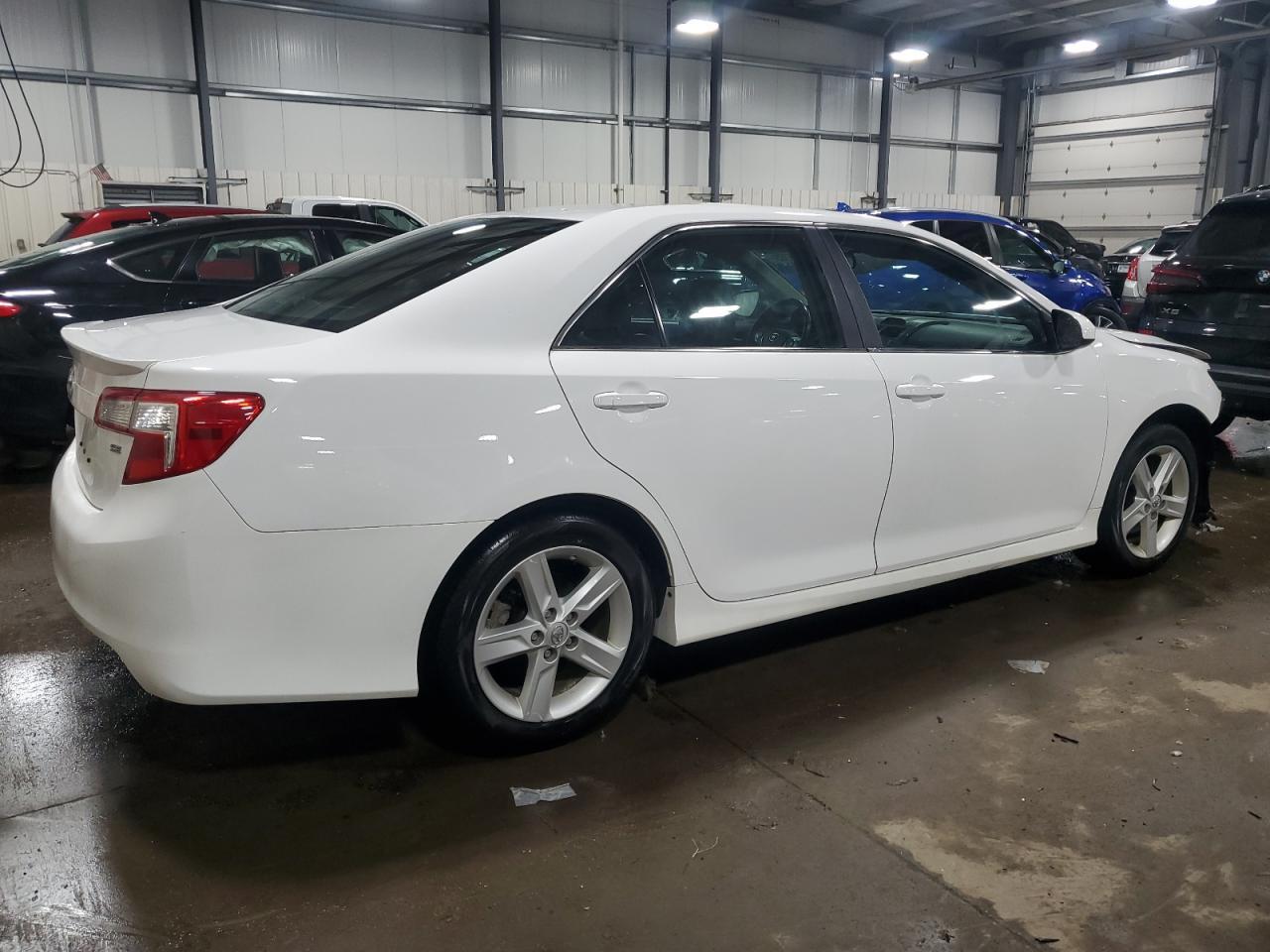 2014 TOYOTA CAMRY L - Image 3