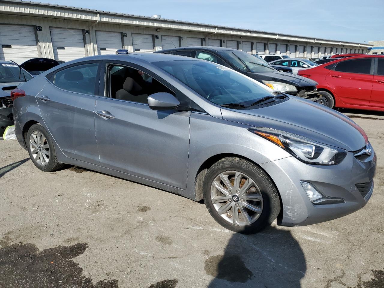 2015 HYUNDAI ELANTRA SE - Фото 4